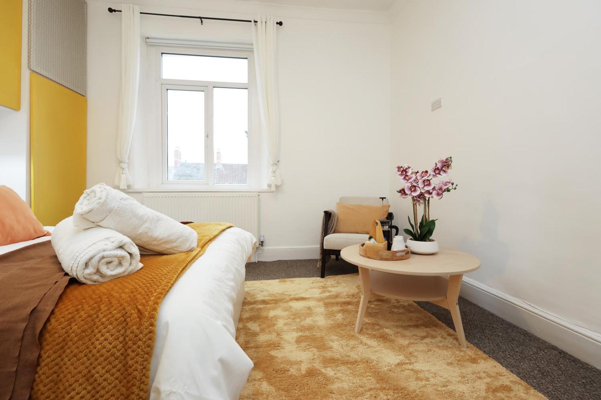 Cardiff City Guesthouse, Central Rooms, Fast Wi-Fi, On-Street Parking 卡迪夫 外观 照片