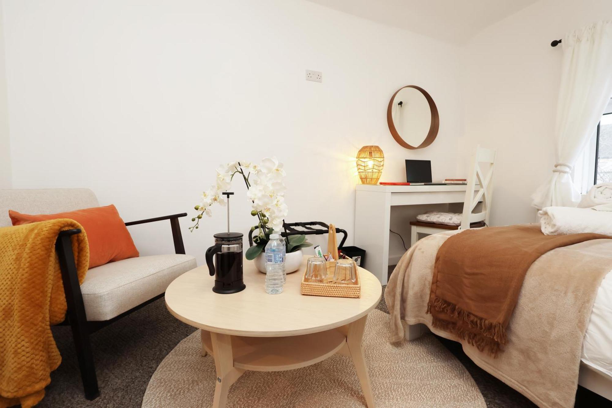 Cardiff City Guesthouse, Central Rooms, Fast Wi-Fi, On-Street Parking 卡迪夫 外观 照片