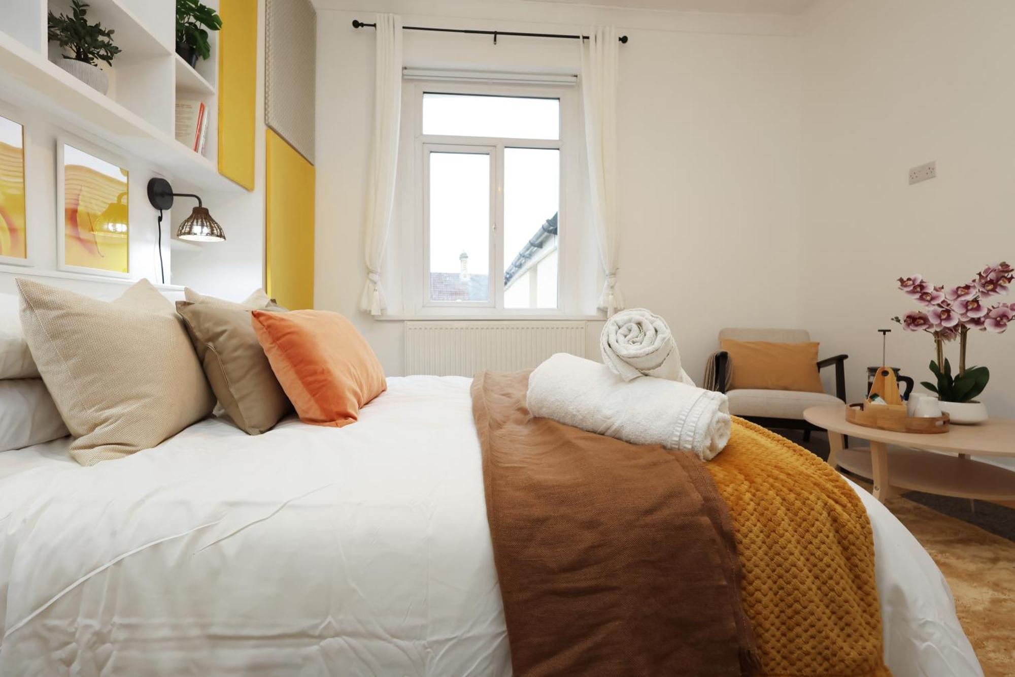 Cardiff City Guesthouse, Central Rooms, Fast Wi-Fi, On-Street Parking 卡迪夫 外观 照片