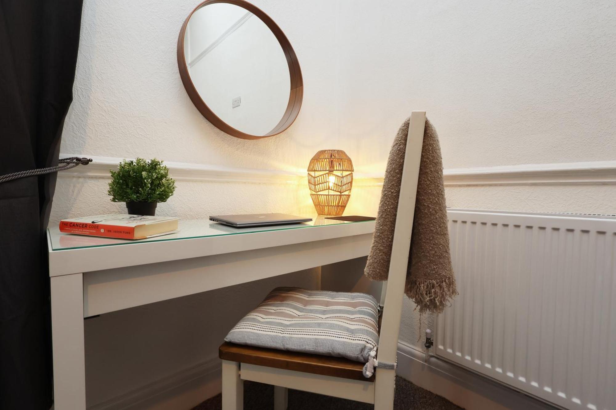 Cardiff City Guesthouse, Central Rooms, Fast Wi-Fi, On-Street Parking 卡迪夫 外观 照片