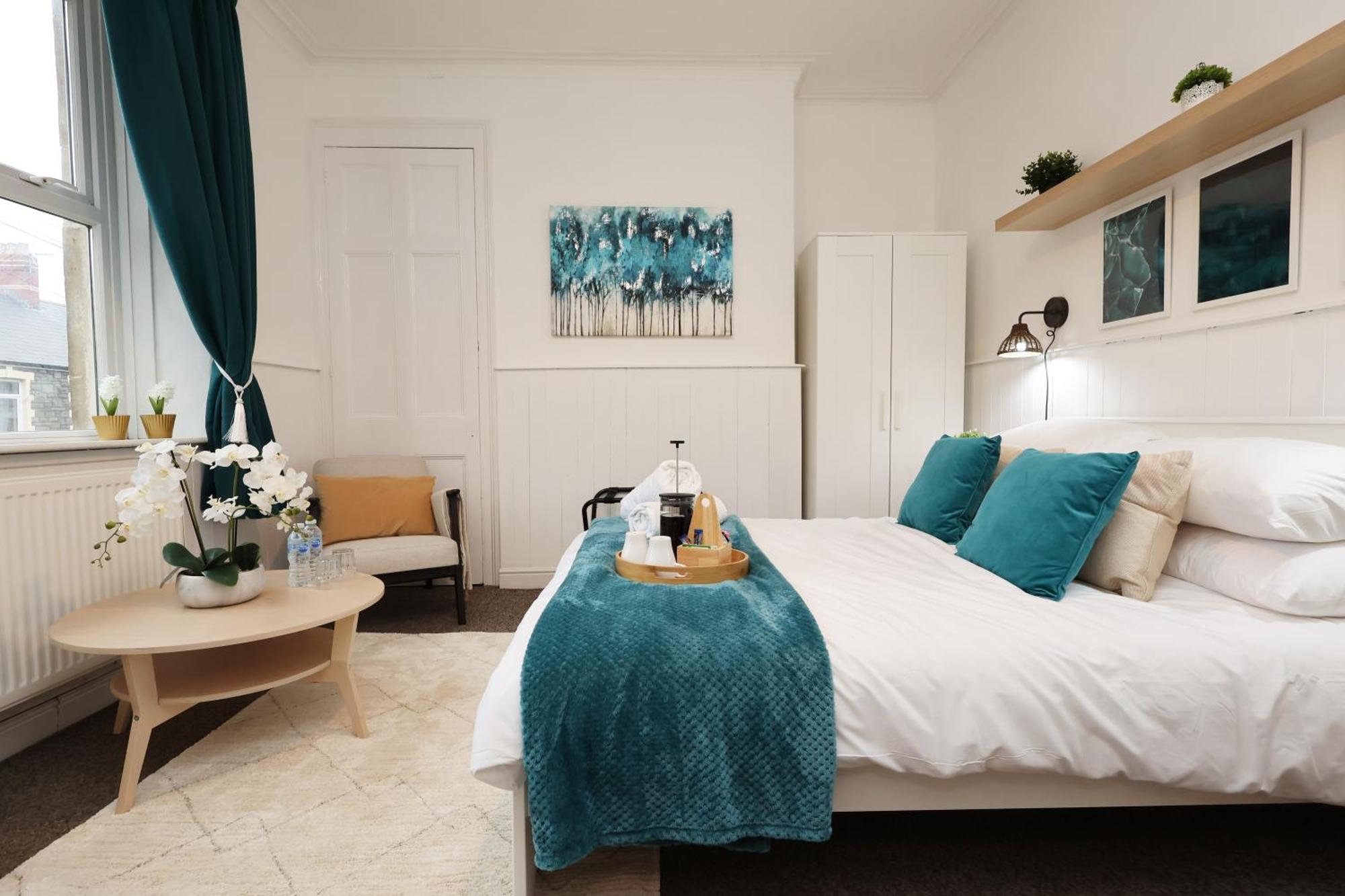 Cardiff City Guesthouse, Central Rooms, Fast Wi-Fi, On-Street Parking 卡迪夫 外观 照片